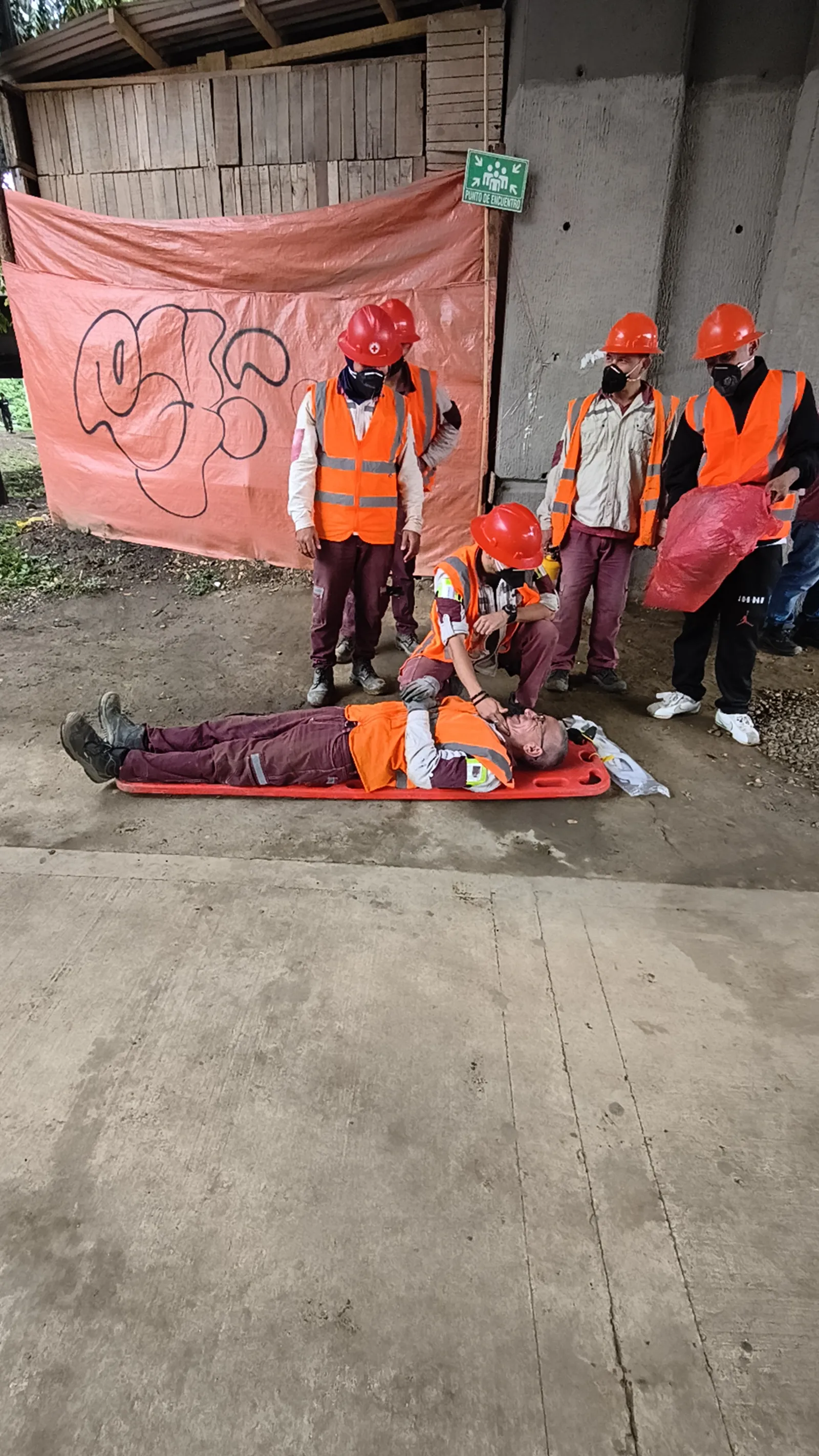 Brigadas de emergencias y simulacros